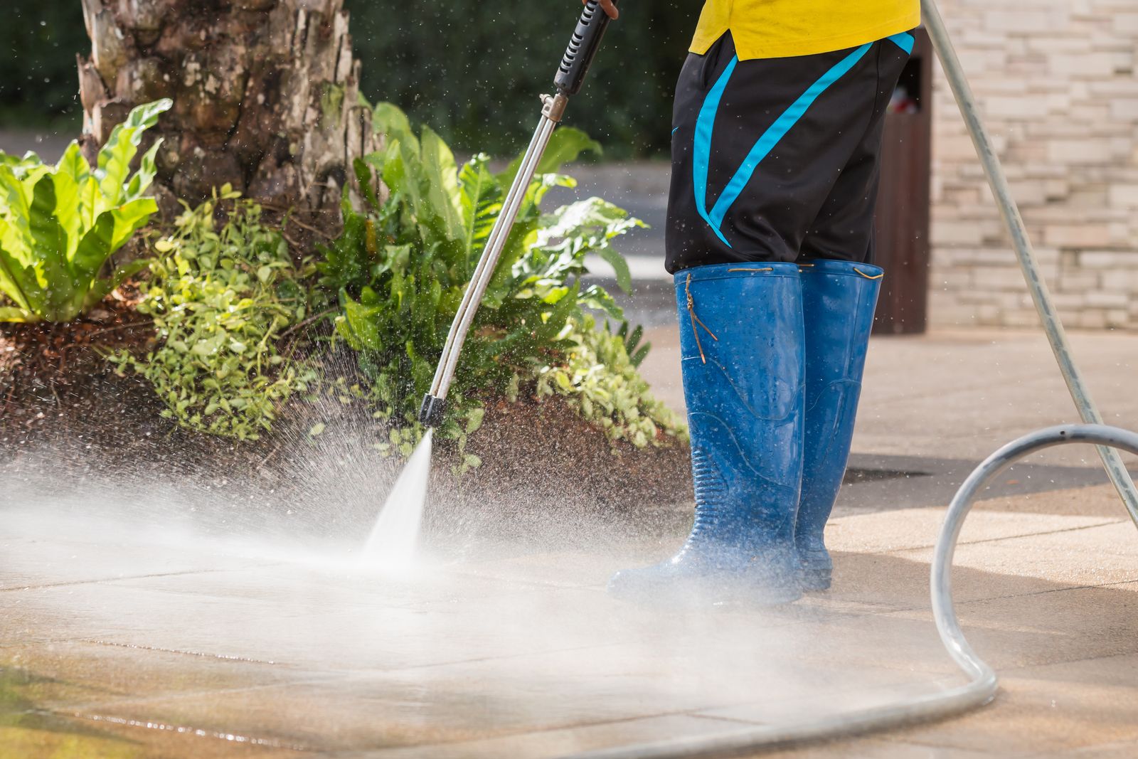 Difference between Pressure Washing and Power Washing